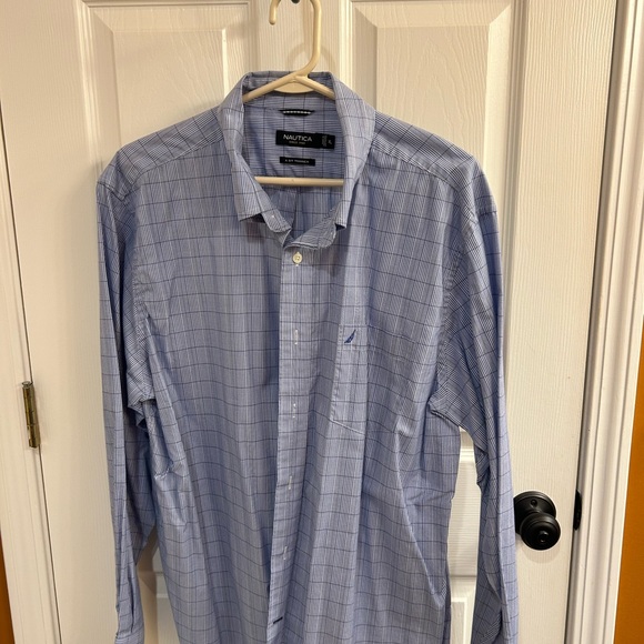 Men’s Nautica Size XL Shirts - 5 Shirts - Picture 2 of 13